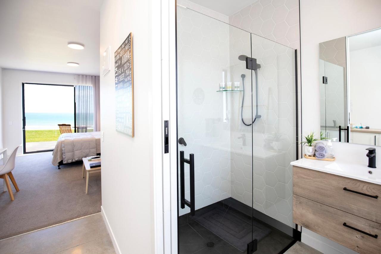 Views Over Tasman, New Luxury Boutique Studio Overlooking The Tasman Sea 格雷默斯 外观 照片