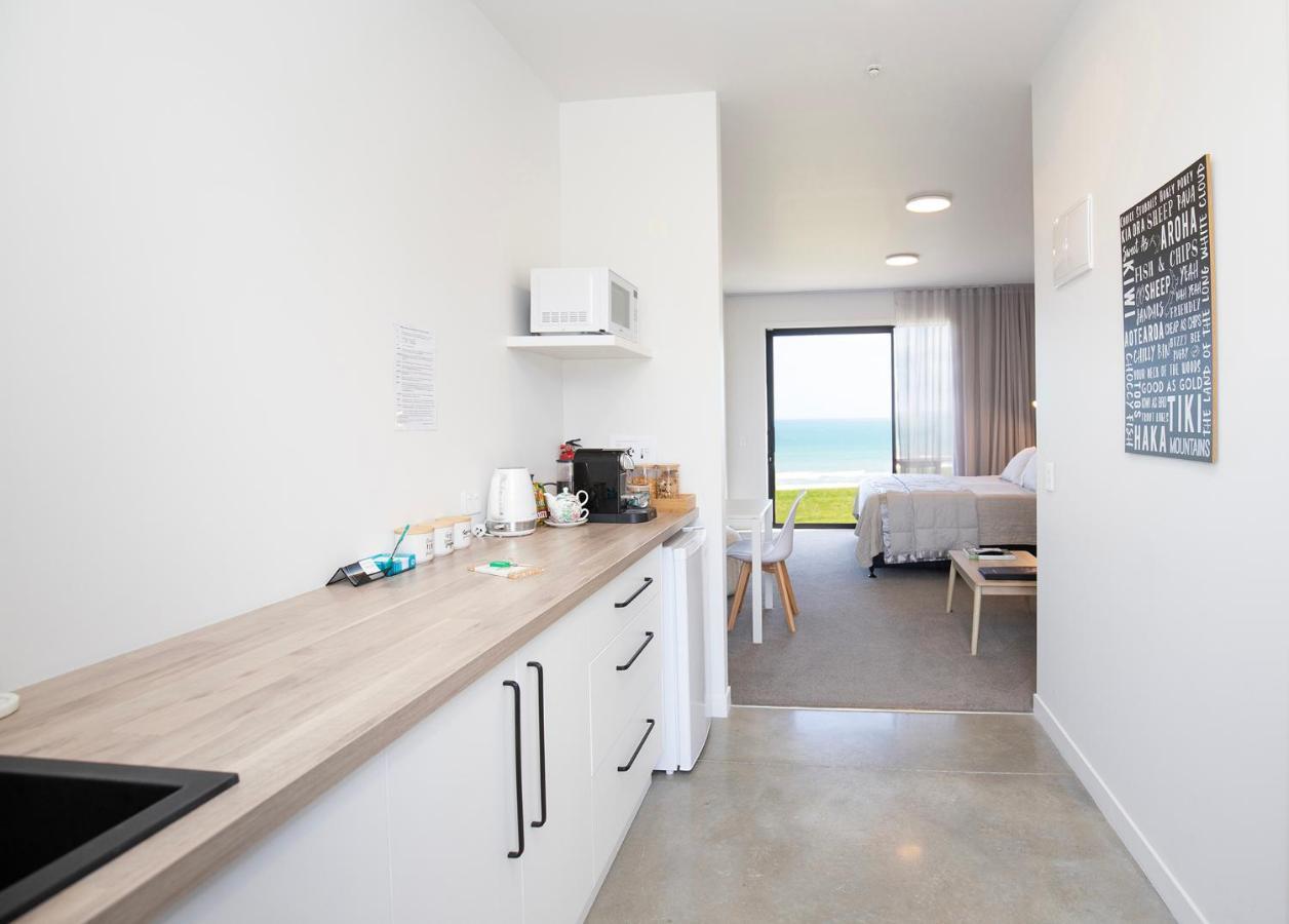 Views Over Tasman, New Luxury Boutique Studio Overlooking The Tasman Sea 格雷默斯 外观 照片